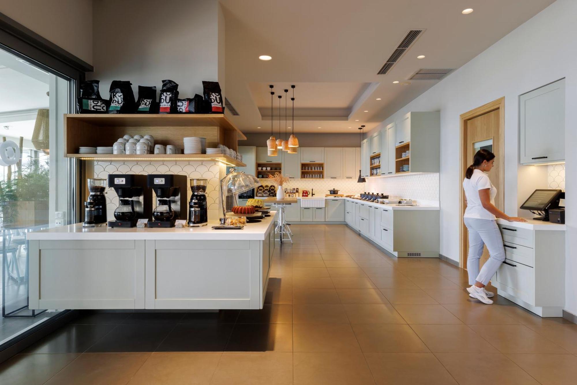 Anastasia Hotel & Suites Mediterranean Comfort Kárisztosz Kültér fotó